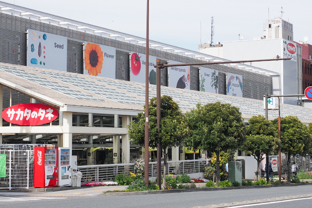 国道に面した看板をおしゃれにリニューアル(2020年3月)